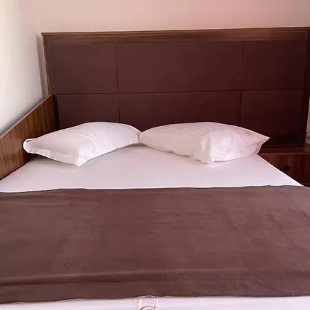 Ametist Casa Leului 3*