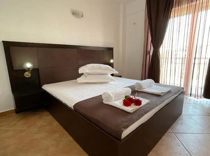 Ametist Casa Leului Гостевой дом Нэводари