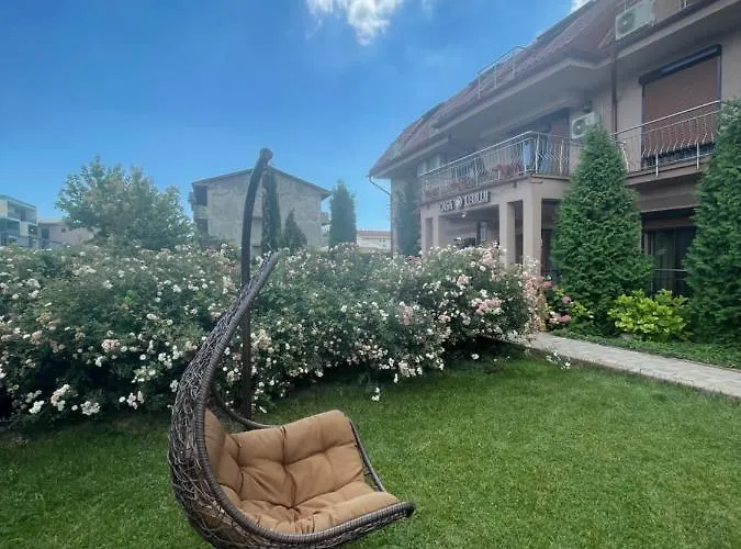 Ametist Casa Leului Нэводари